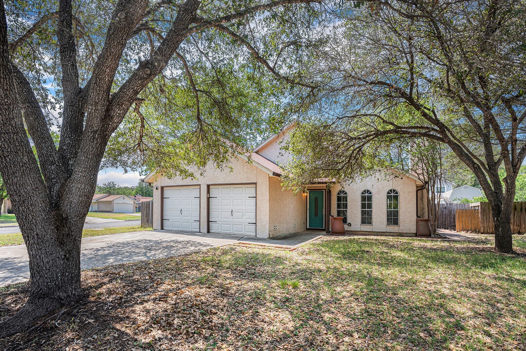 14925 Moss Gln in San Antonio, TX - Building Photo