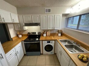 1108 Bartow Rd in Lakeland, FL - Building Photo - Building Photo