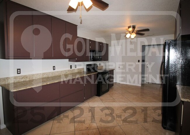 2405 Westwood Dr in Killeen, TX - Building Photo - Building Photo