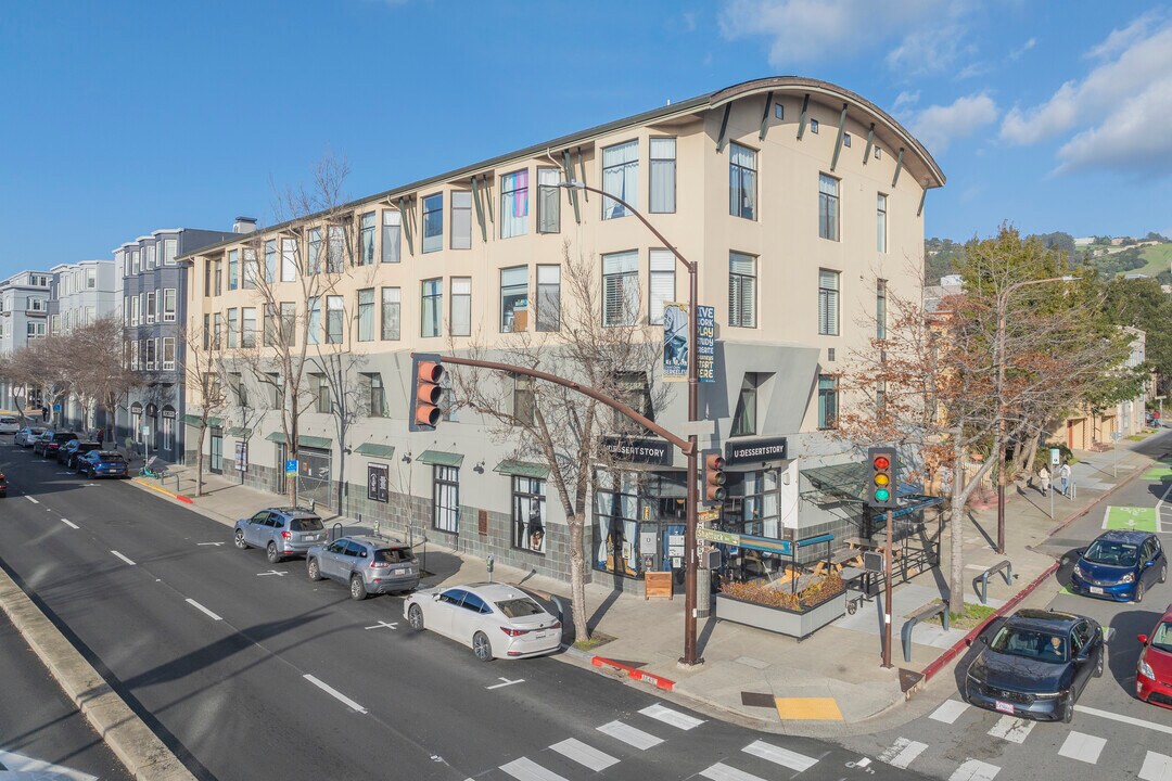 Shattuck Lofts in Berkeley, CA - Foto de edificio