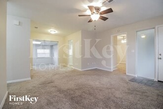 1275 W Wellington Dr in Deltona, FL - Building Photo - Building Photo