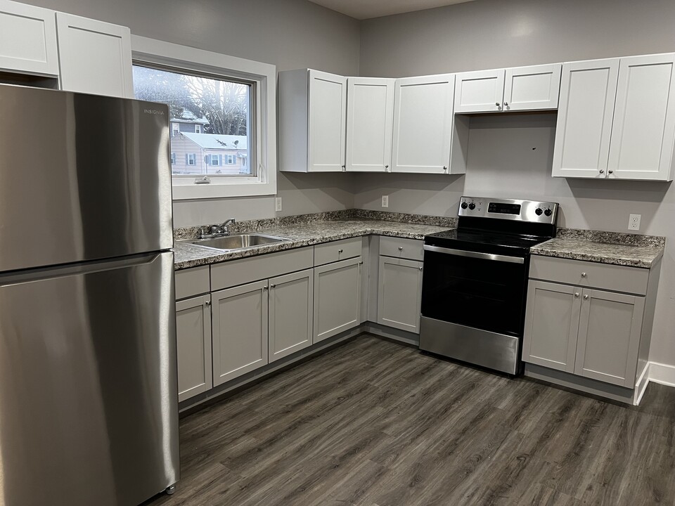 216 Northlane Dr in Rochester, NY - Building Photo