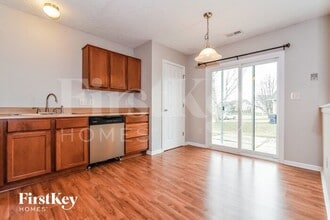 725 Woodway Ln in Bargersville, IN - Building Photo - Building Photo