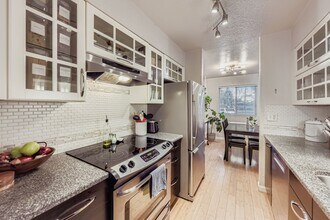 7451 Bradburn Blvd, Unit 2 in Westminster, CO - Foto de edificio - Building Photo