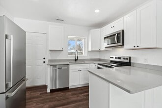 2021 N Dick Rd in Spokane Valley, WA - Building Photo - Building Photo