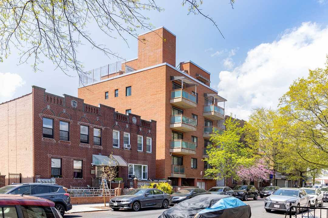 1520 W 10th St in Brooklyn, NY - Foto de edificio