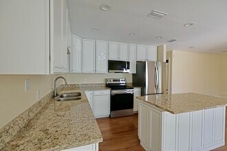 2168 Paloma St in Navarre, FL - Building Photo - Building Photo