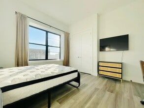 Furnished room/NOT APARTMENT in Brooklyn, NY - Building Photo - Building Photo