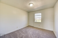 BOSSIER EAST APARTMENTS photo'