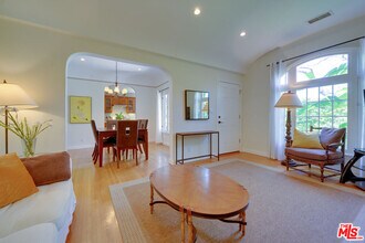 8704 Ashcroft Ave in West Hollywood, CA - Building Photo - Building Photo