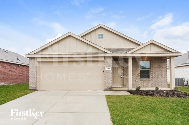 property at 1141 Crestview Dr