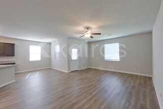 900 NW 6th St in Newcastle, OK - Building Photo - Building Photo