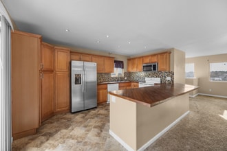 2165 Broadmoor Rd Cir in Colorado Springs, CO - Building Photo - Building Photo