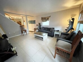 1282 Jimmy Buffett Mem Hwy in Satellite Beach, FL - Building Photo - Building Photo