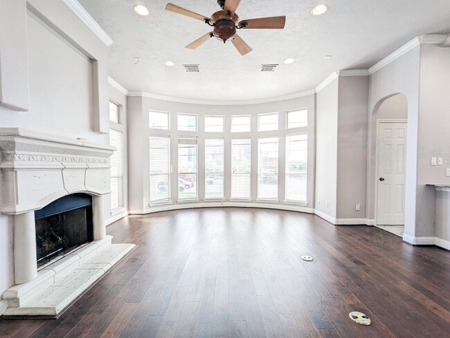 property at 1304 Dart St
