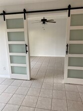 10075 Westpark Dr in Houston, TX - Building Photo - Building Photo