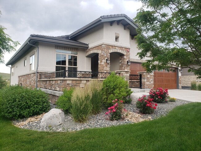property at 301 Antero Pl
