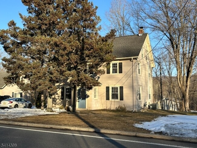 property at 86 Ringwood Ave