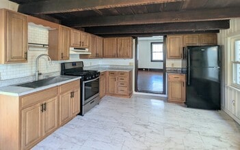 127 Center St in Danville, PA - Building Photo - Building Photo