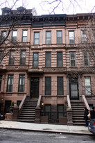 260 W 71st St Apartments