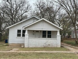 18 E Burns St in Shawnee, OK - Building Photo