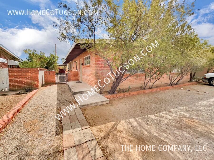 3232 E Hawthorne St in Tucson, AZ - Building Photo