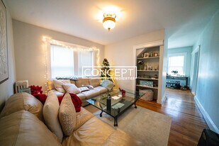 202 Calumet St, Unit 202 in Boston, MA - Building Photo