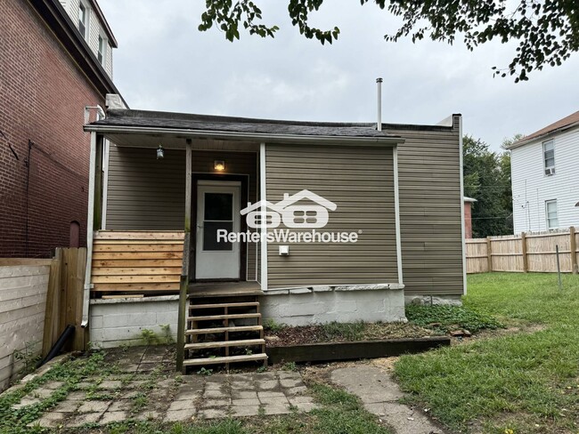 227 E Marceau St in St. Louis, MO - Building Photo - Building Photo