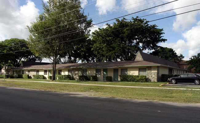 Baywatch Apartments in Homestead, FL - Building Photo - Building Photo