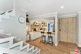 1228 18th St-Unit -C in Santa Monica, CA - Foto de edificio - Building Photo