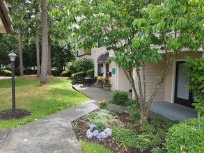 Jackson Greens in Seattle, WA - Foto de edificio - Interior Photo
