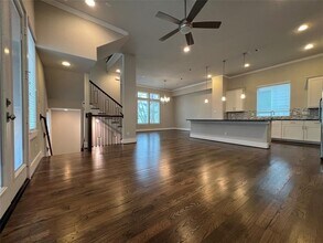 5623 Kansas St in Houston, TX - Foto de edificio - Building Photo