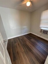 3901 6th St S, Unit 4 in St. Petersburg, FL - Foto de edificio - Building Photo