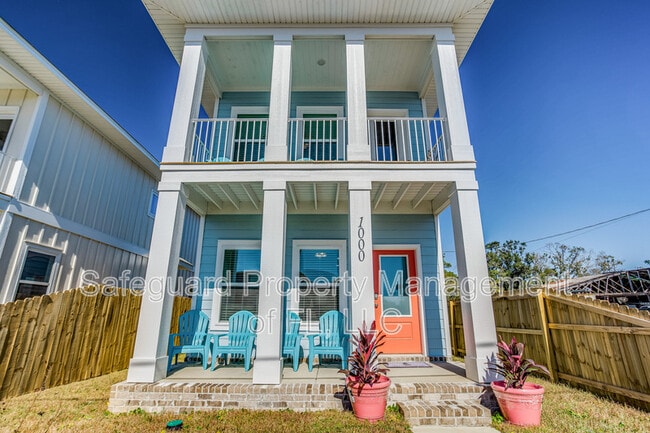 1000 W Main St in Pensacola, FL - Building Photo - Building Photo