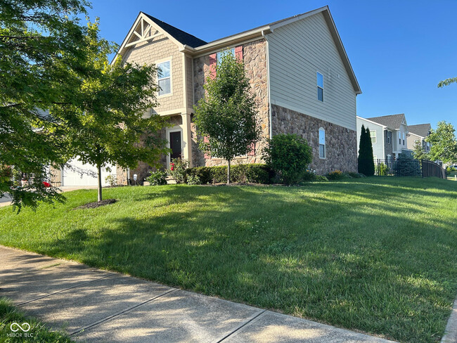 11939 Eaglerun Way in Zionsville, IN - Building Photo - Building Photo