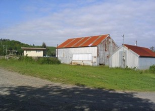 75303 US Highway 101 in Reedsport, OR - Building Photo - Building Photo