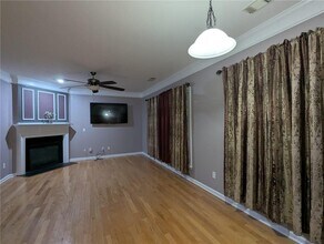 815 Earlham Dr in Suwanee, GA - Building Photo - Building Photo