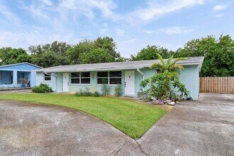 1884 Juno Rd in North Palm Beach, FL - Building Photo - Building Photo