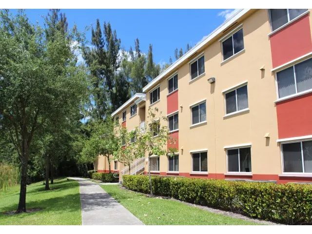 10972 NW 14th Ave in Miami, FL - Building Photo