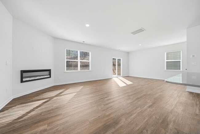 1366 37th Ave Lane NE in Hickory, NC - Building Photo - Building Photo