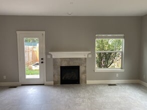 934 Prospect St in Oregon City, OR - Building Photo - Building Photo