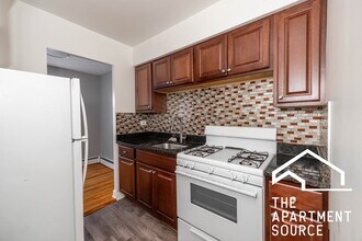 6831 N Greenview Ave, Unit 354 in Chicago, IL - Building Photo - Building Photo