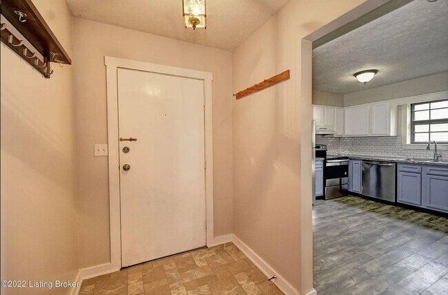 property at 6618 Ashbrooke Dr