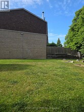 2-32 Stonehill Ct in Toronto, ON - Building Photo - Building Photo