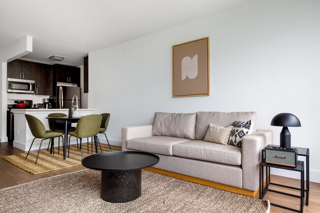 70 Battery Pl-Unit -FL8-ID472 in New York, NY - Building Photo - Building Photo