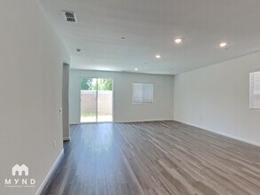 1688 Bullock Dr in Woodland, CA - Building Photo - Building Photo