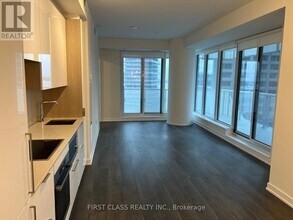 28 Freeland St in Toronto, ON - Building Photo - Building Photo