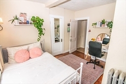 115 Windsor Rd, Unit 2 in Medford, MA - Foto de edificio - Building Photo