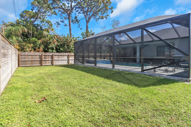 4610 Catalina Ln in Bonita Springs, FL - Building Photo - Building Photo