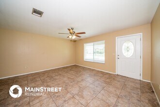 2536 Vestridge St in North Port, FL - Foto de edificio - Building Photo